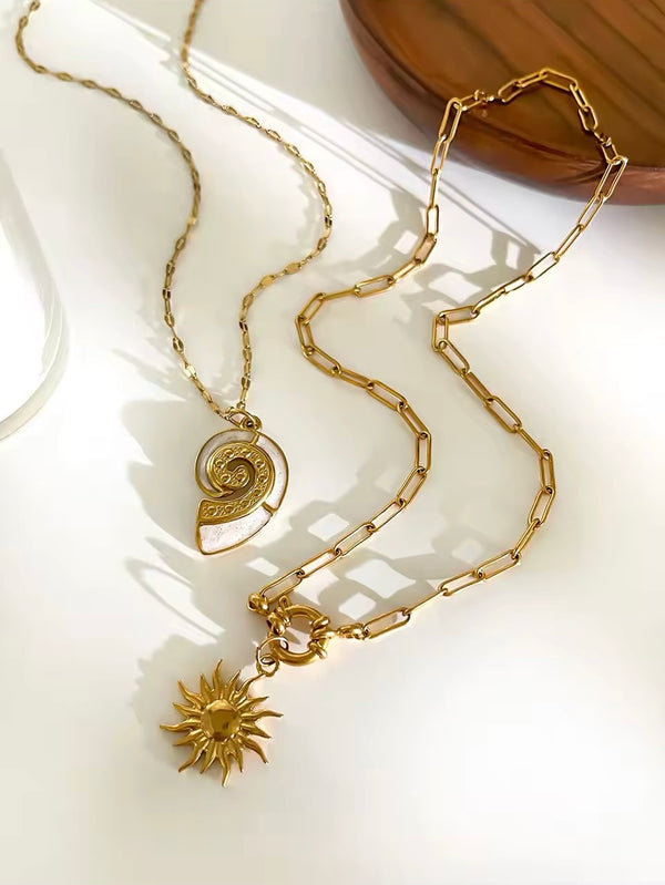 Layered Conch and Sun Pendant Necklace Set