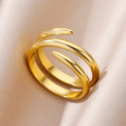 Elegant Spiral Ring